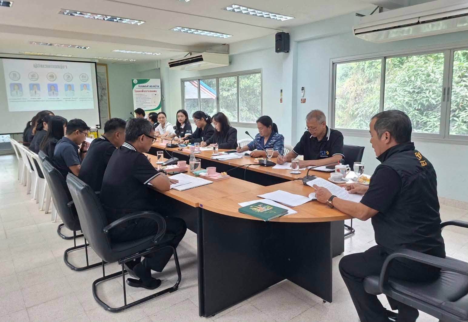 title - ผู้ตรวจราชการสำนักงานการปฏิรูปที่ดินเพื่อเกษตรกรรม (ส.ป.ก.) ประชุมตรวจติดตามความก้าวหน้าผลการดำเนินงาน ตามแผนการตรวจราชการ